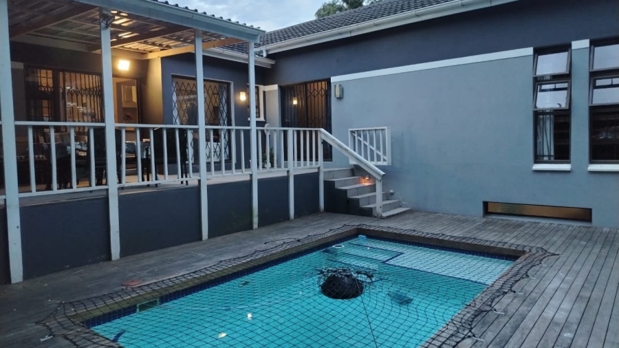 6 Bedroom Property for Sale in Vincent Eastern Cape